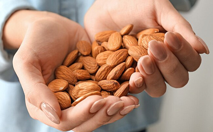 Сезон миндальных орехов