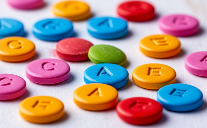 Взаимодействие биологически активных добавок (БАД): совместимость, синергия и несовместимость